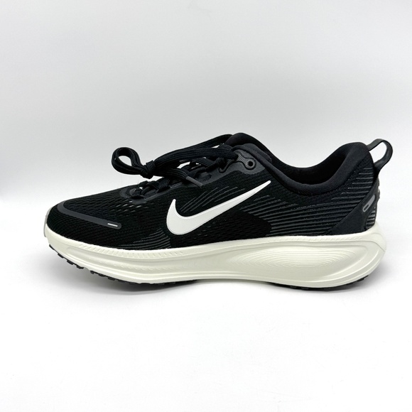 Nike Vomero 18 Youth 5.5Y / Womens 7 Black Shoes New Running HQ2157-004 - Picture 6 of 11